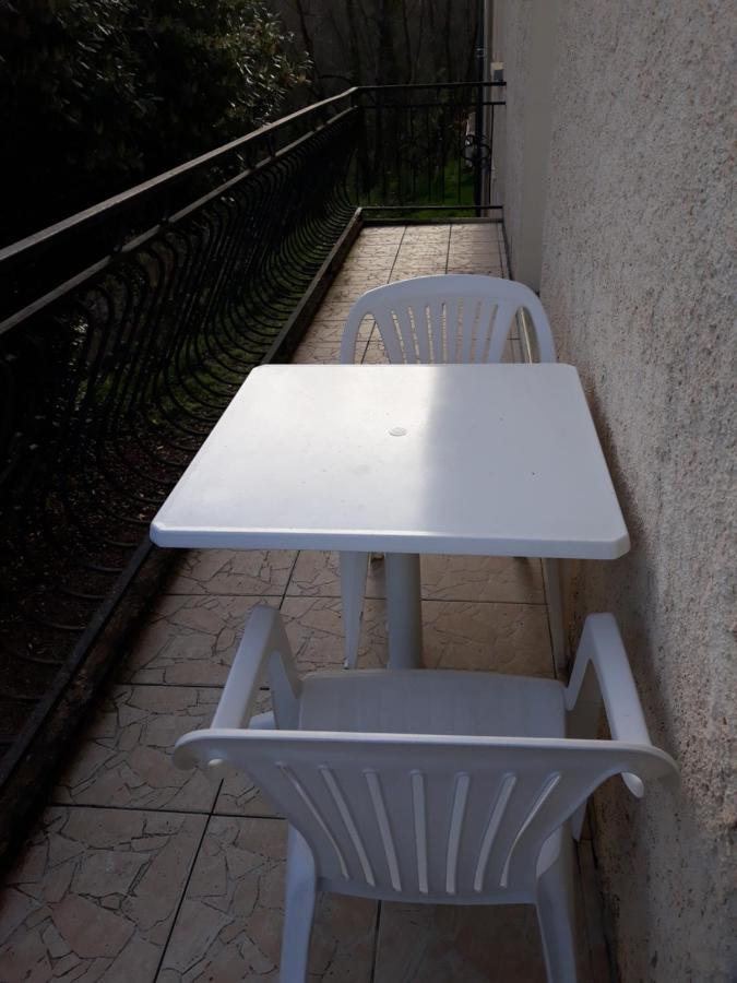 Chez Fabienne Th Apartamento Boussens  Exterior foto